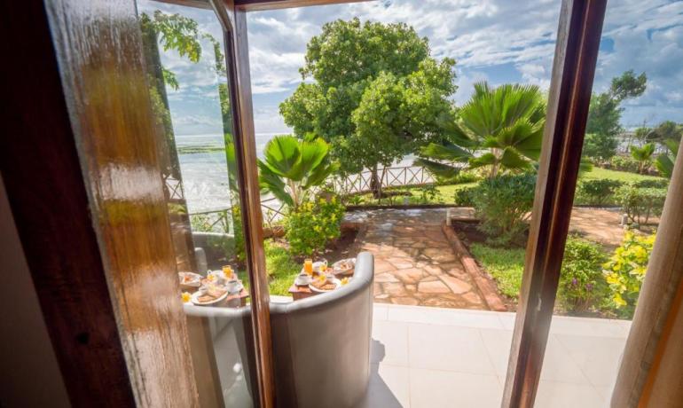 Deluxe Ocean View Room