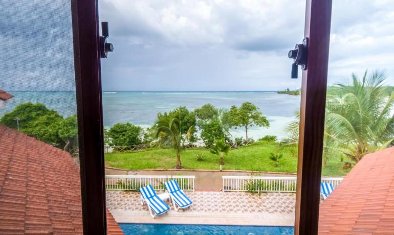 Duplex Pool View Room