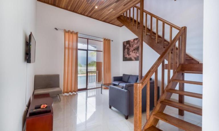 Duplex Pool View Room