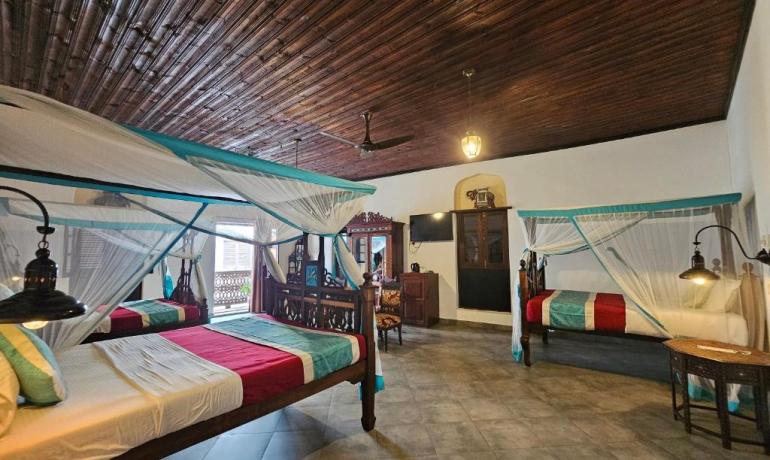 Triple Room