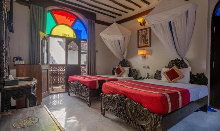 Twin Room with Pool View