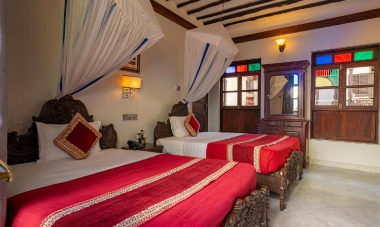 Twin Room with Pool View