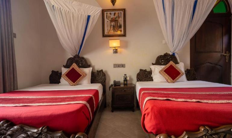 Twin Room with Pool View