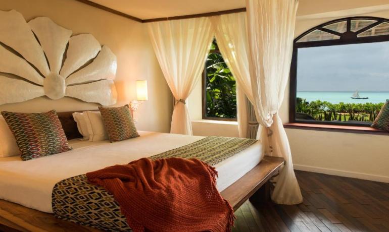 PARTIAL OCEAN VIEW SUITE