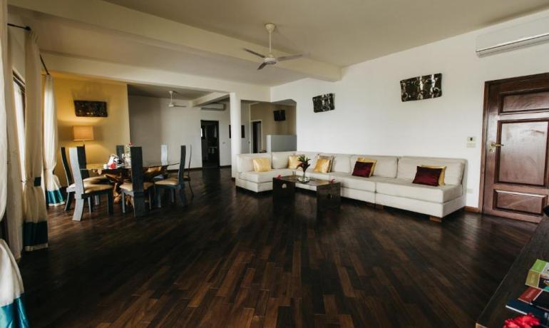 4 BEDROOM VILLA