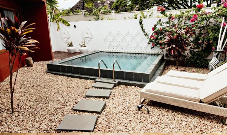 JUNGLE VILLA