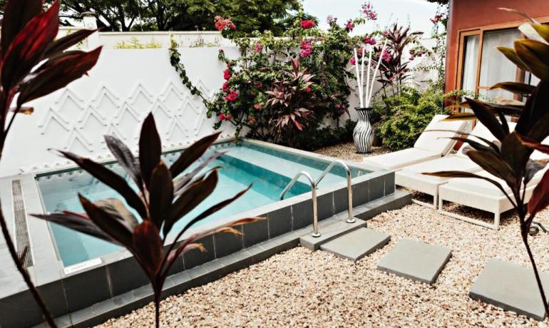 JUNGLE VILLA
