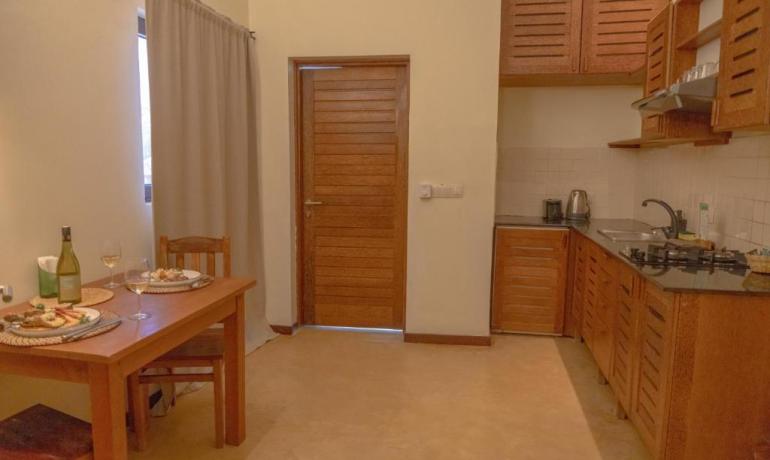 Deluxe One-Bedroom Apartment with Sea View