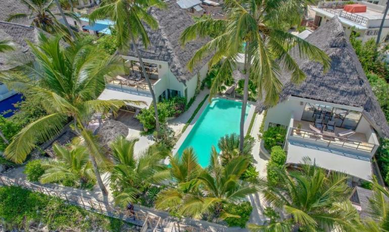 Three-Bedroom Deluxe Villa with Sea View