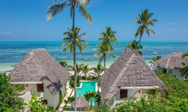 Three-Bedroom Deluxe Villa with Sea View
