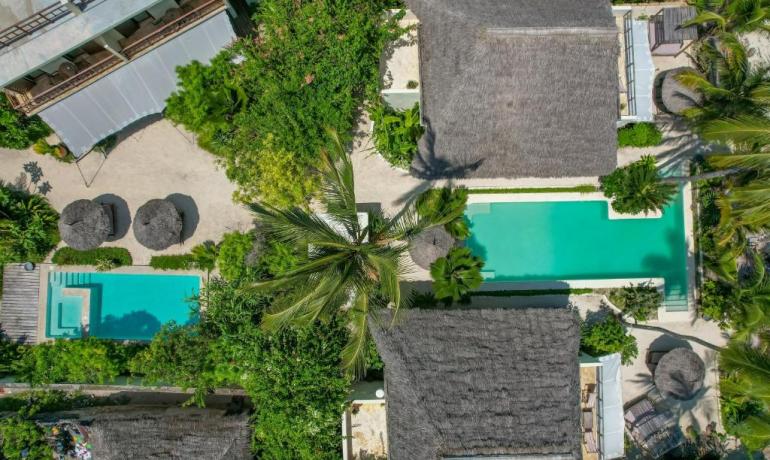 Three-Bedroom Deluxe Villa with Sea View