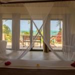 Three-Bedroom Deluxe Villa with Sea View