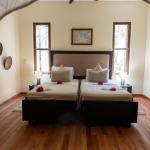 Three-Bedroom Deluxe Villa with Sea View