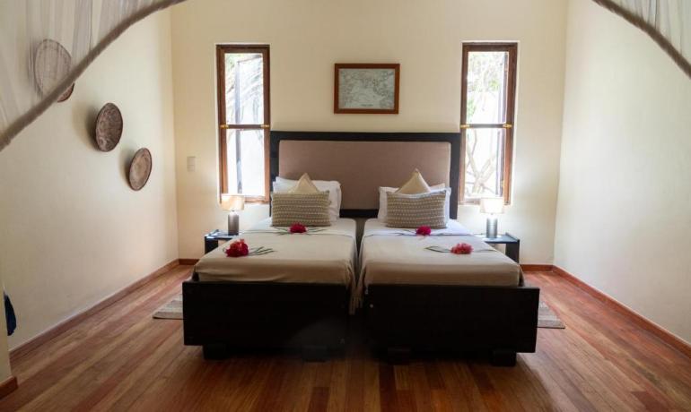 Three-Bedroom Deluxe Villa with Sea View