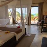 Three-Bedroom Deluxe Villa with Sea View
