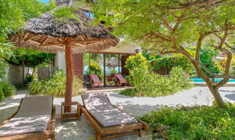 Two-Bedroom Deluxe Villa with Sea View