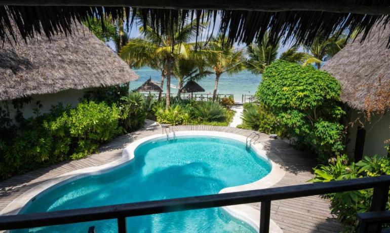 Two-Bedroom Deluxe Villa with Sea View