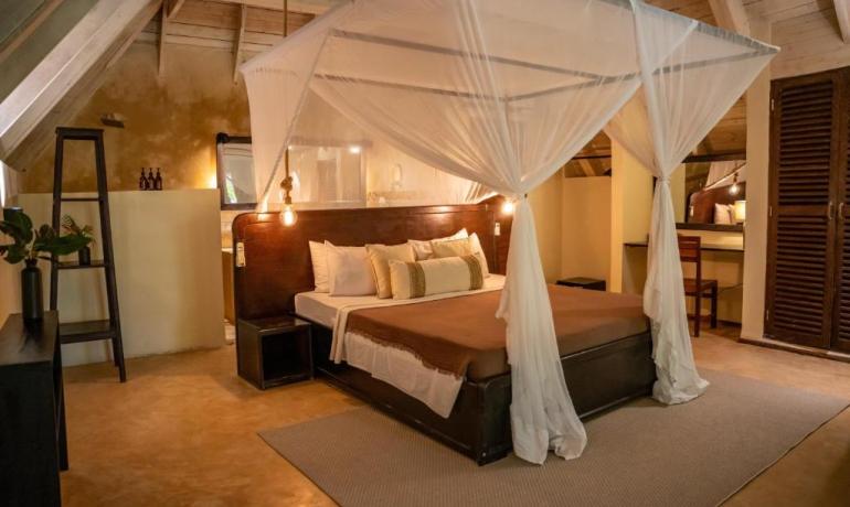 Two-Bedroom Deluxe Villa with Sea View