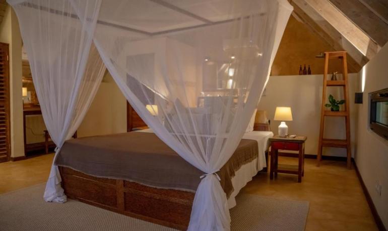 Two-Bedroom Deluxe Villa with Sea View