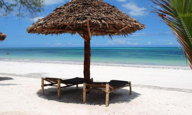 Premium Deluxe, King or Twin Bed, Pool View