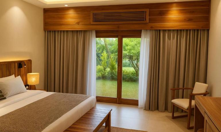 Superior, King or Twin Bed, Garden View