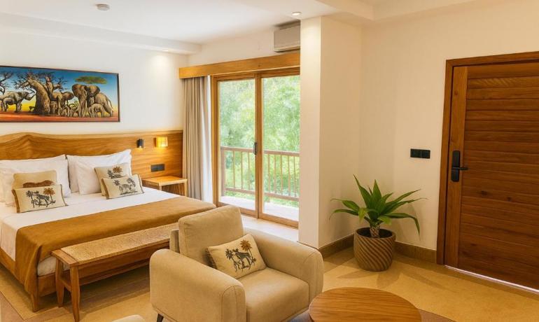 Deluxe Garden View Room