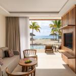 Double Executive Suite Swim Up Ocean Front
