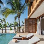 Double Executive Suite Swim Up Ocean Front