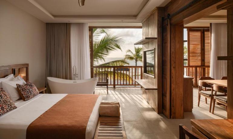 Double Royal Suite Ocean Front
