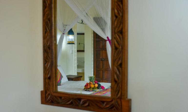 Honeymoon Jacuzzi Suite