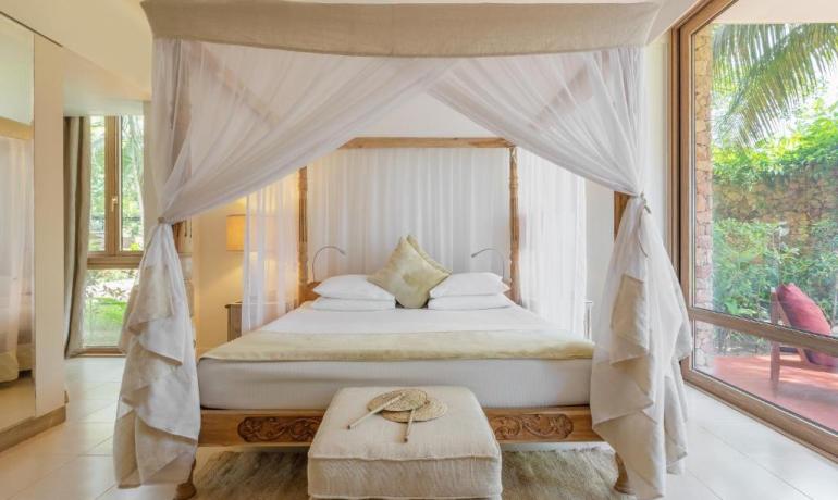 Room with Garden