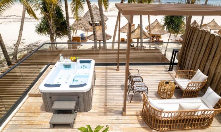 Suite with Infinity pool