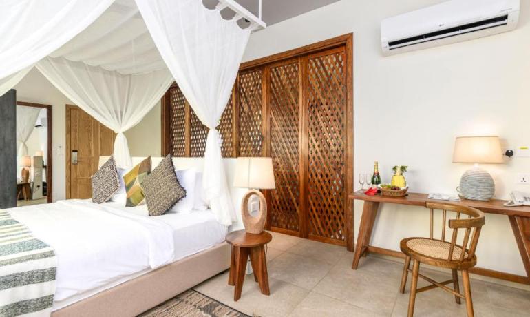 Suite with Infinity pool