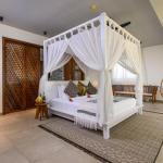 Suite with Infinity pool