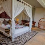 Suite with Infinity pool