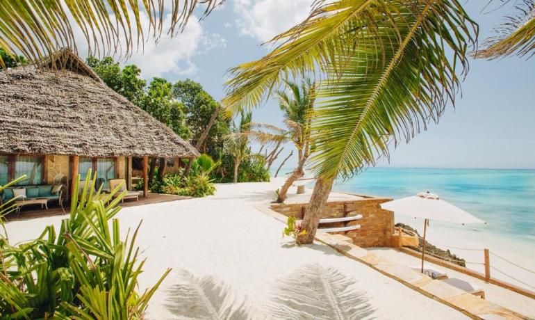 Seafront Luxury Villa with Private Pool