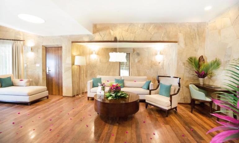 Seafront Luxury Villa with Private Pool
