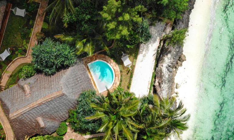 Seafront Luxury Villa with Private Pool
