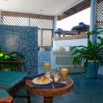 Honeymoon Suite