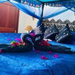 Honeymoon Suite