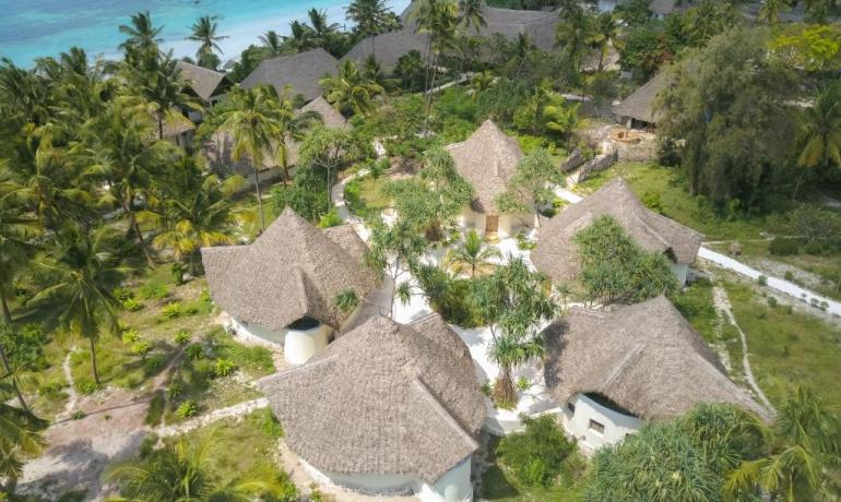 Villa with Garden View